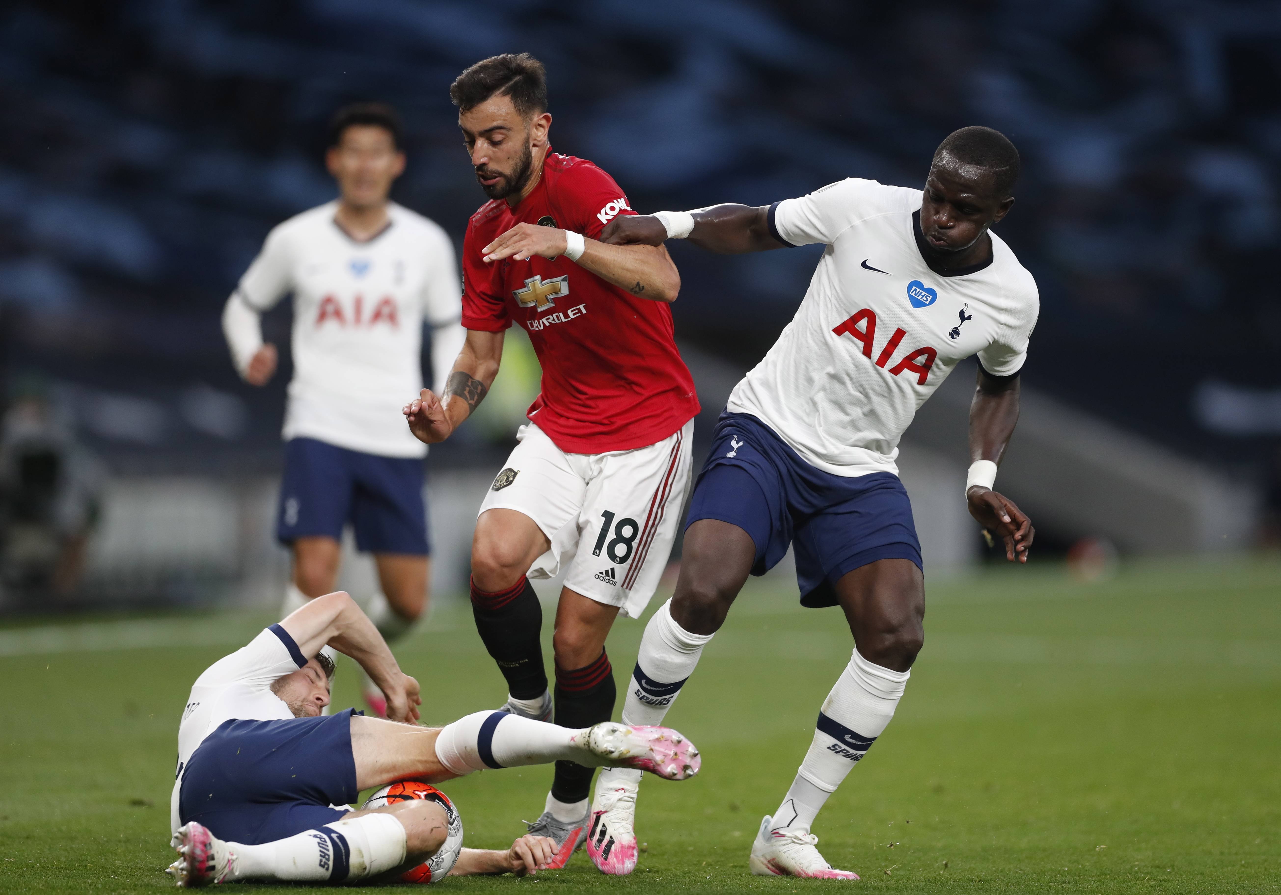 球场充满敬 球场充满敬