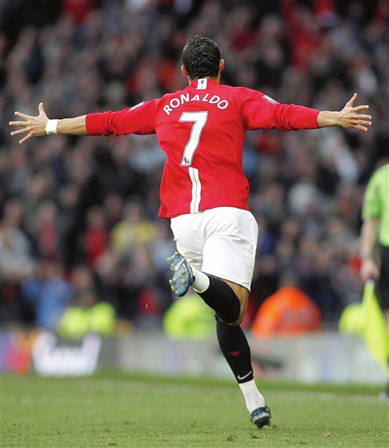 用他的进攻 用他的进攻